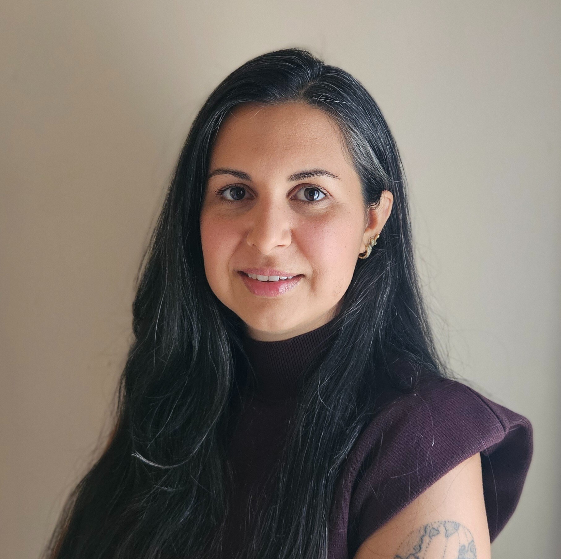 dr-larissa-valadao